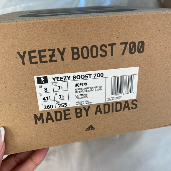 Brand New Yeezy Boost 700 - Picture 7 of 8